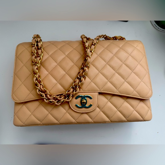 BNIB Chanel Maxi flap Beige Clair - Picture 1 of 16